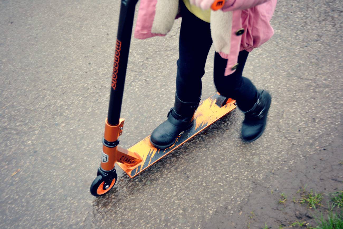 5 Ways I'm Weaning My Daughter Off Her Tablet