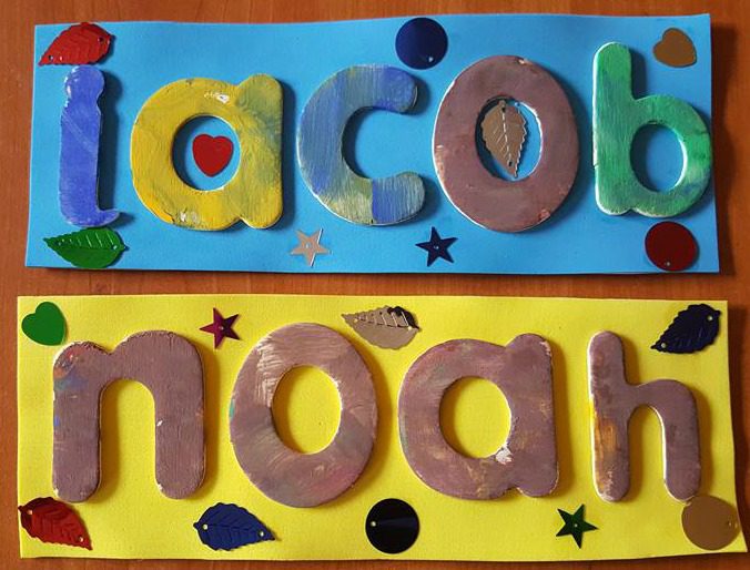 Funky Foam Door Plaques – Quick and Easy Craft // Guest Post